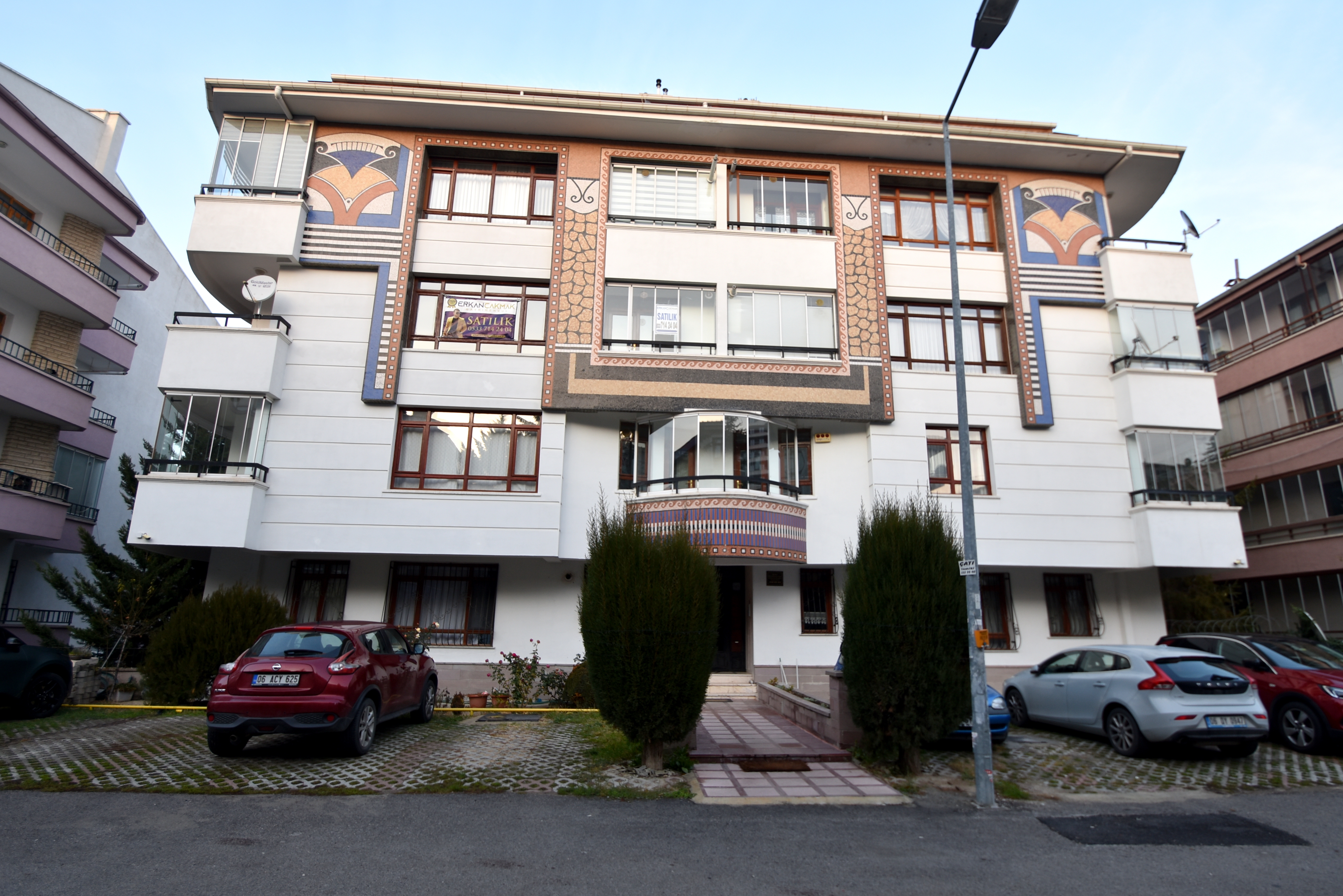 Birlik Mahallesi Zirvekent ve 365 AVM Yakını Ara Katta 5+1 Ters Dubleks
