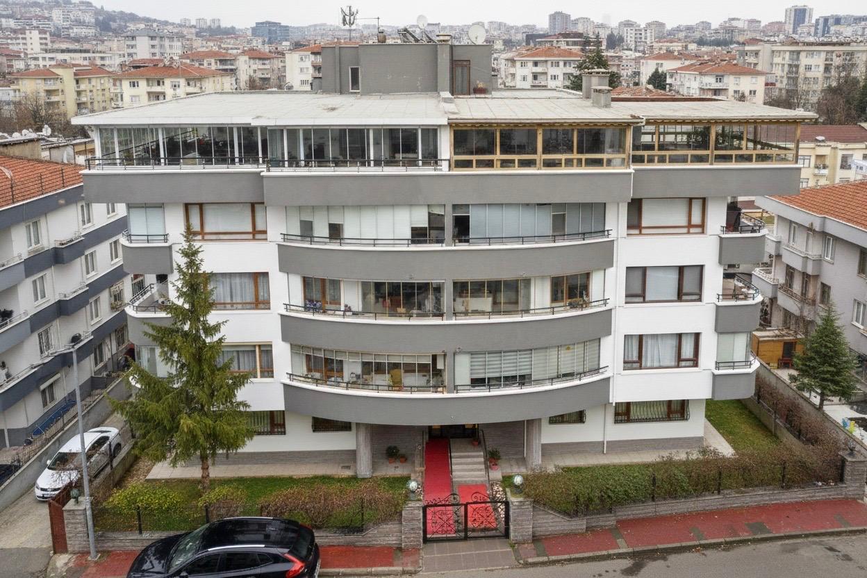 Şehrin Merkezinde Villa Tadında: 250m² Teraslı, -Asansörlü Daire